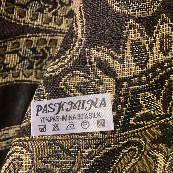 COPY - Brown and gold Pashmina wrap scarf - Picture 2 of 4